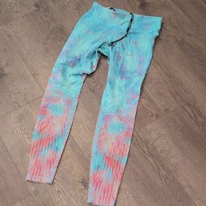 Women's Aqua & Coral Patterned Active Leggings